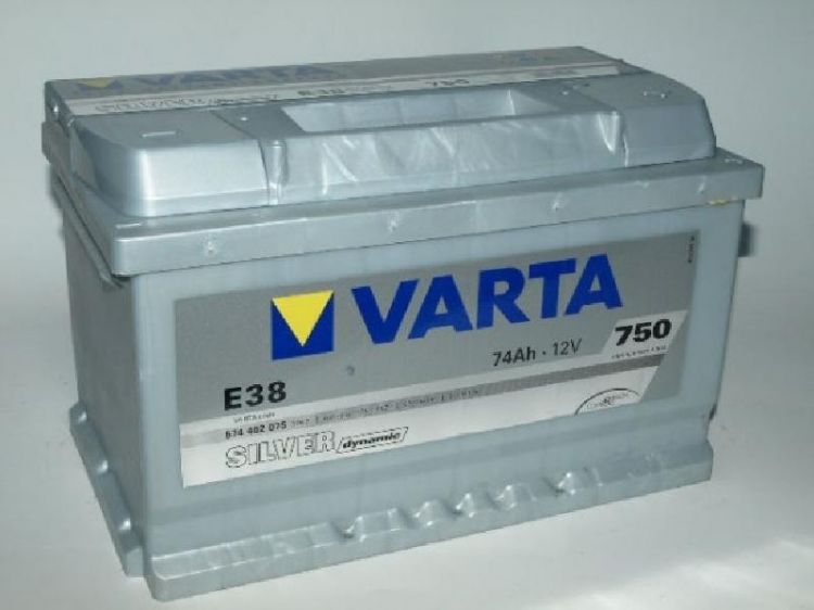 Varta silver d15. Аккумулятор варта 100ач. Аккумулятор автомобильный варта 100ач 12в. Varta 100 Ah 750a. Аккумуляторная батарея Varta Silver Dynamic e38.